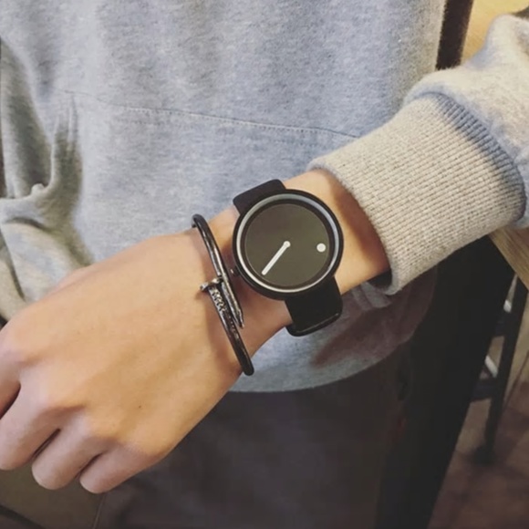 ⌚️ NEW ⌚️ Unisex Creati Leather Strap Quartz Watch - Picture 2 of 5